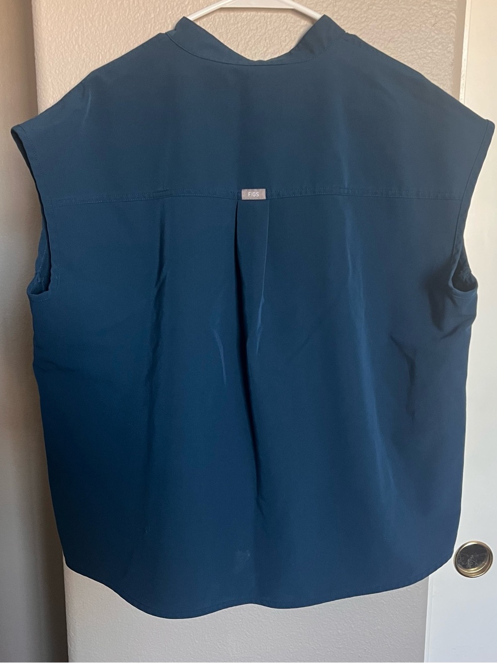 FIGS Oversized Scrub Top in Navy Blue - Picture 6 of 9